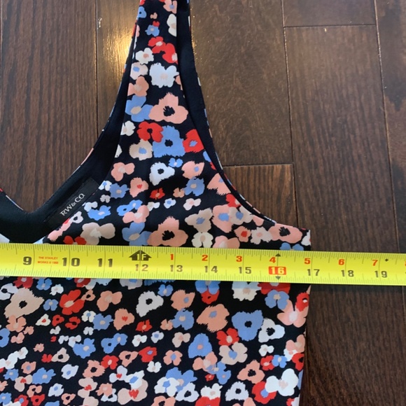 RW&CO Floral Lined Tank Top - Picture 2 of 7